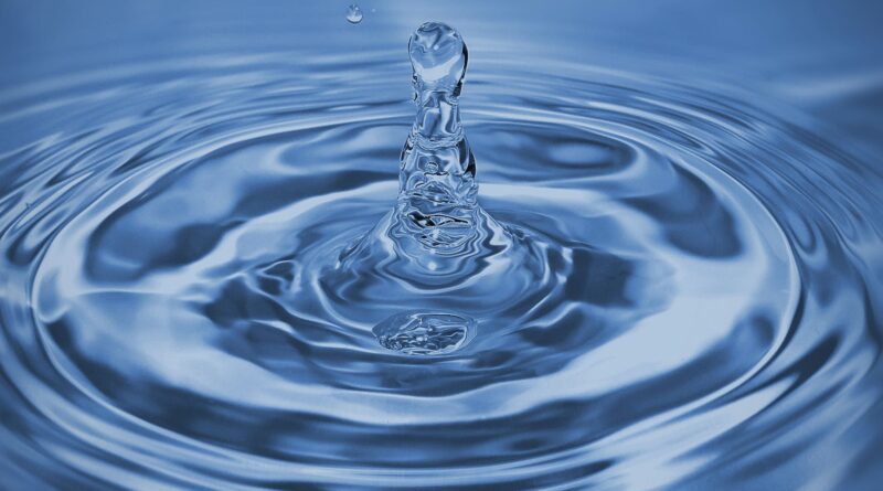 close up photo of water drop
