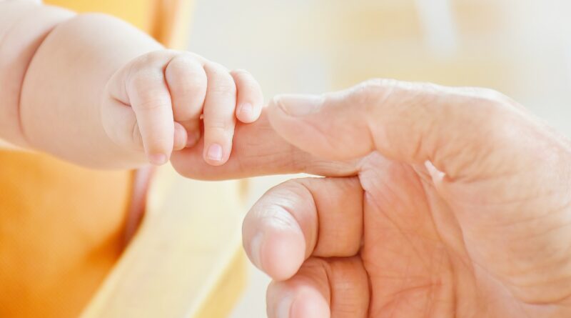 Grantmakers Take Notice of Shortage of Baby Formula, Bring Awareness to Infant Nursing